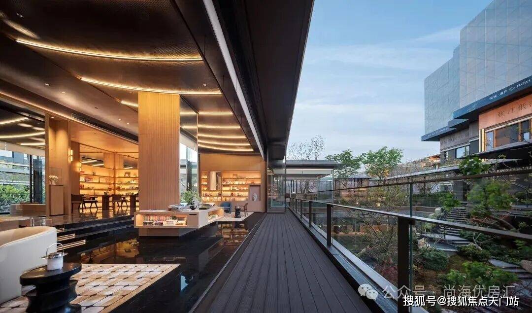 三房仅剩少量在售高定配置 + 核芯区位抢占最后入场券！附线上预约通道!麻将胡了模拟器试玩18 亿热销印证！绿城・上海逸庐 120m² 奢装大(图16)