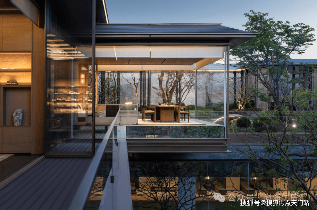 三房仅剩少量在售高定配置 + 核芯区位抢占最后入场券！附线上预约通道!麻将胡了模拟器试玩18 亿热销印证！绿城・上海逸庐 120m² 奢装大(图27)